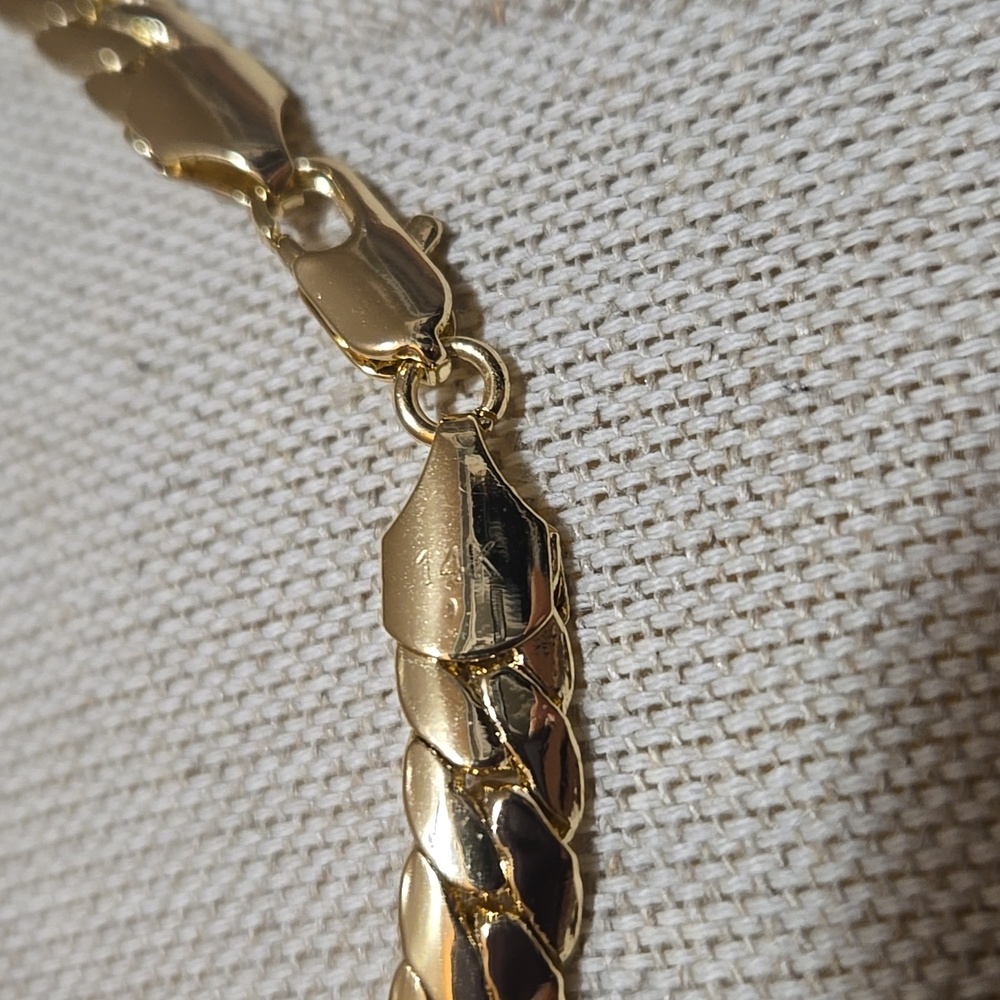 Miami Cuban Link Chain - Picture 4 of 4